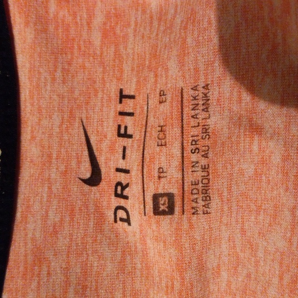 Dri-Fit Running Element Half Zip Top - Picture 6 of 10